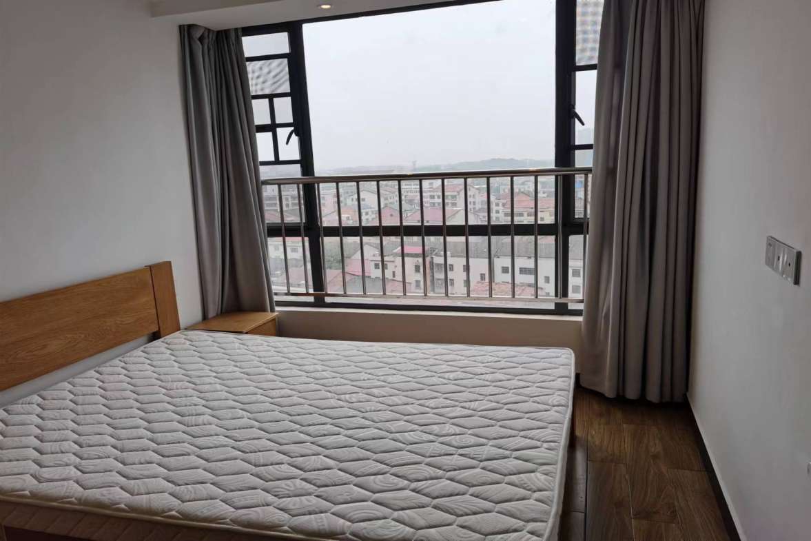 珠江愉景新城  1室0厅0卫   1200.00元/月室内图