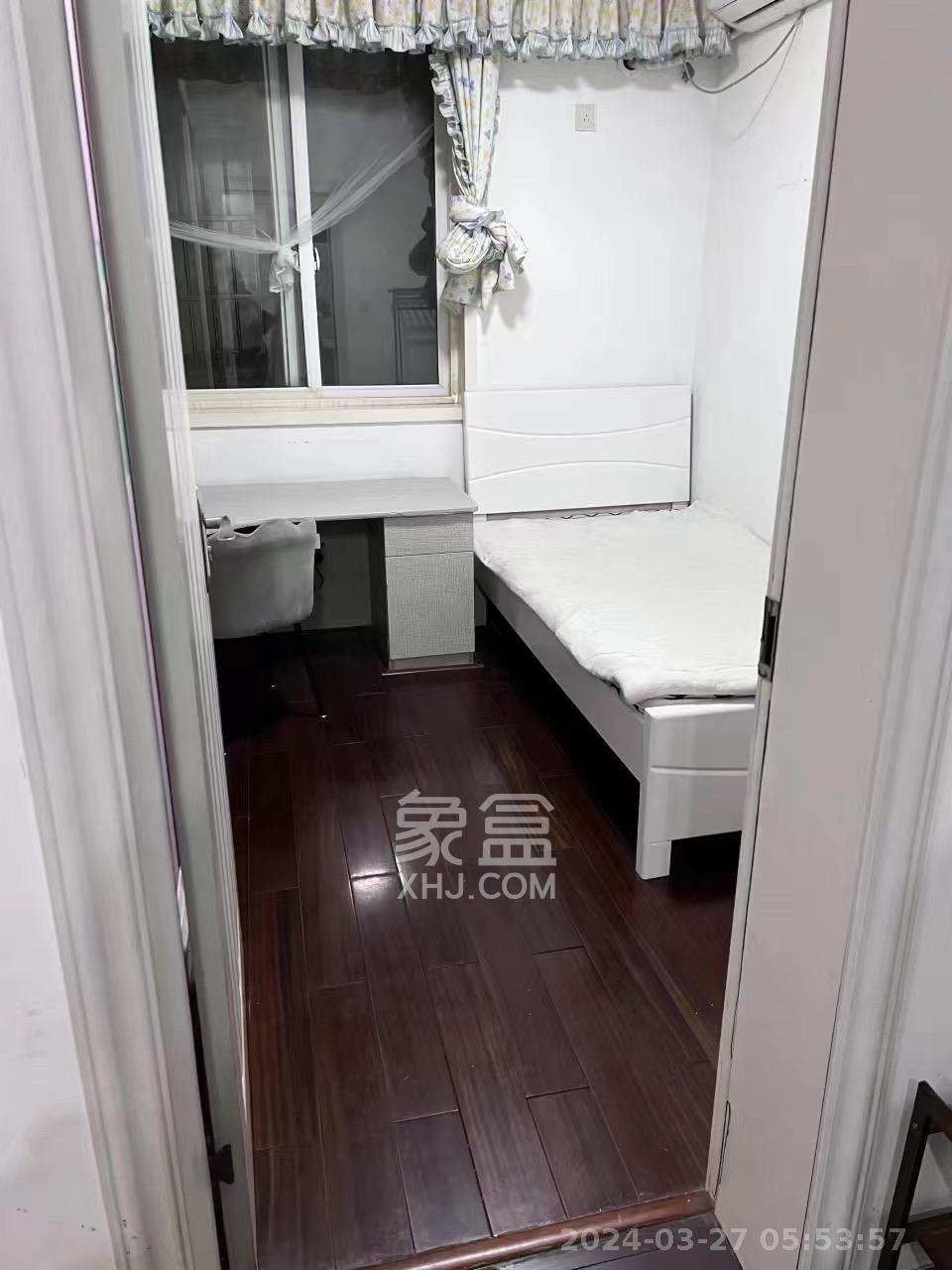 龙王港社区  3室2厅1卫   2500.00元/月室内图