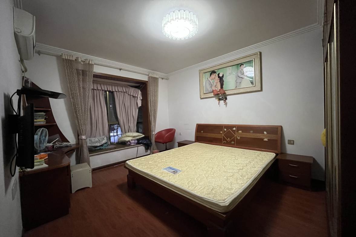 凯泉湾 3室2厅2卫 1600.0元/月 凯泉湾 3室2厅2卫 1600.0元/月室内图