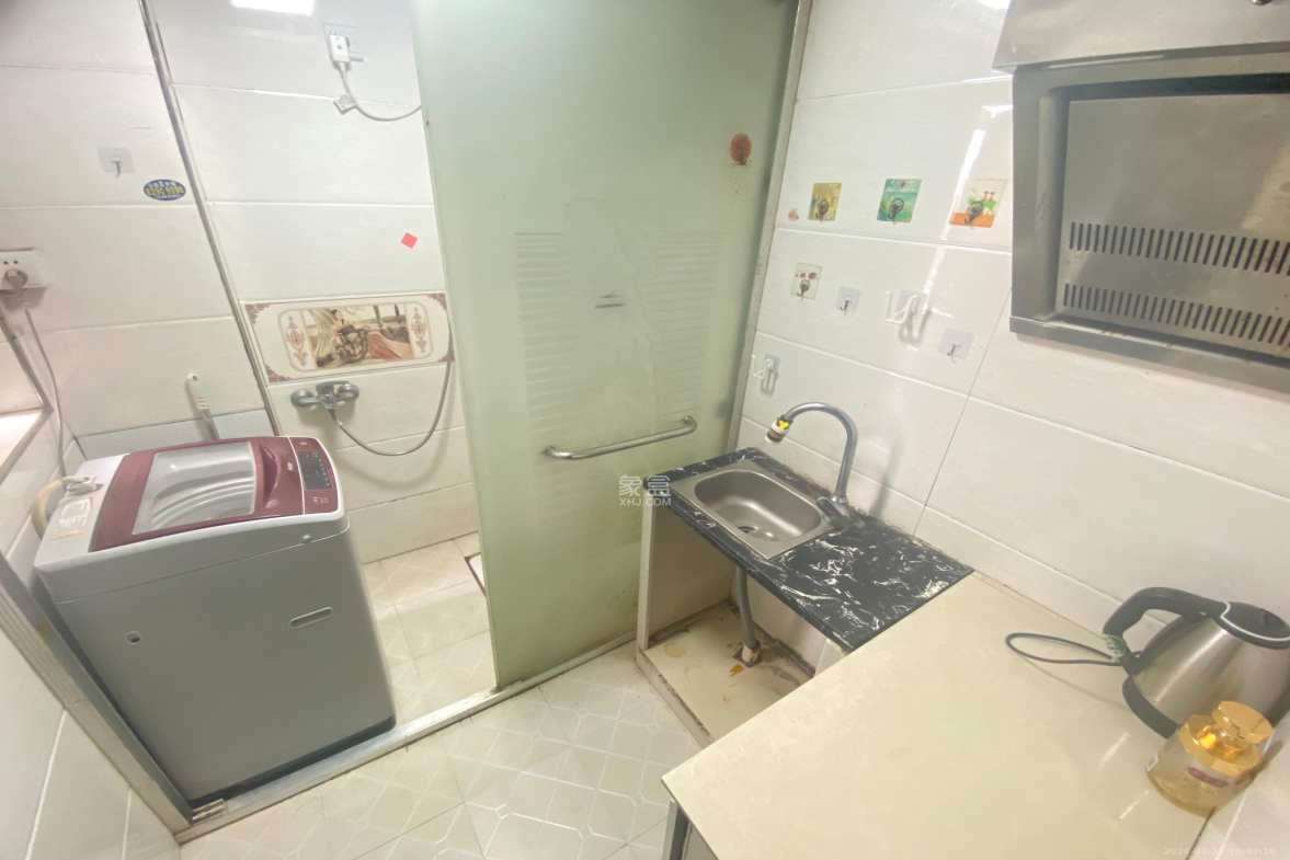 东岸城邦 1室1厅1卫 1000.0元/月 东岸城邦 1室1厅1卫 1000.0元/月室内图