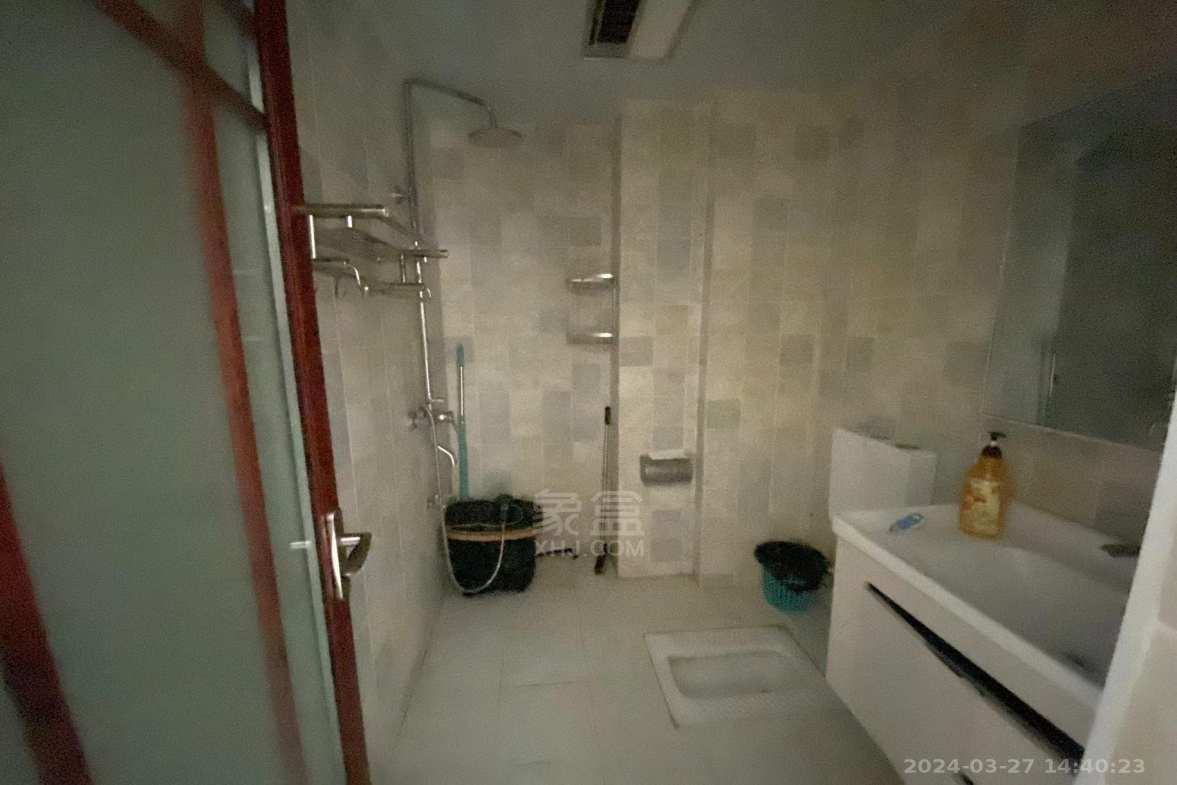 中泰财富湘江  1室1厅1卫   1600.00元/月室内图