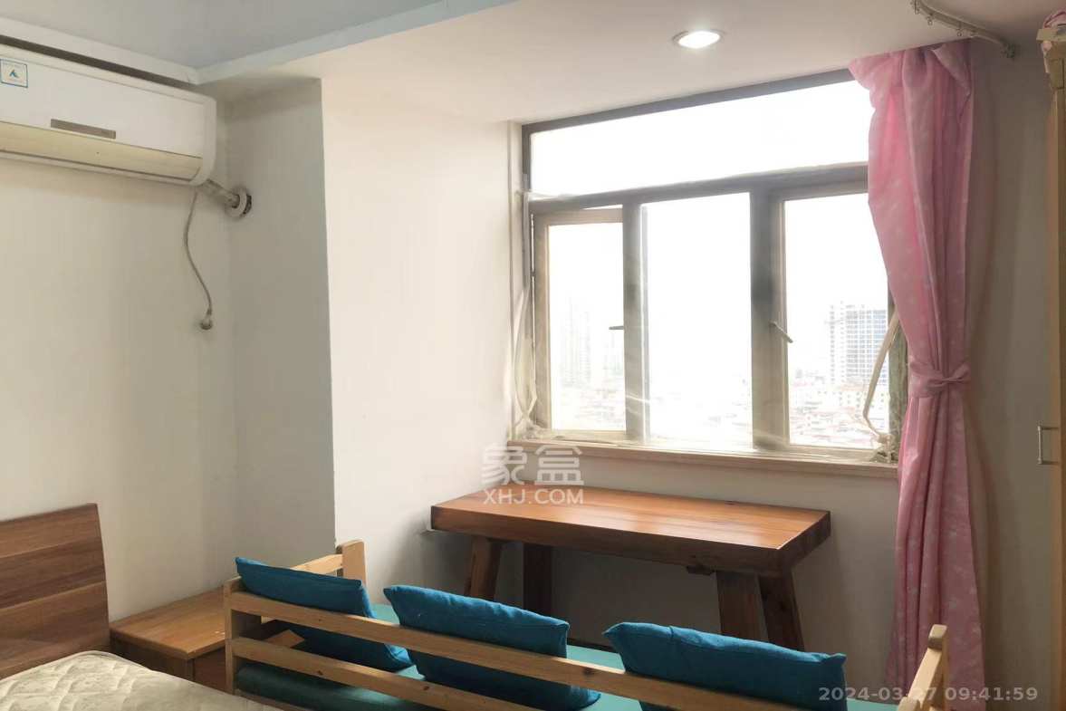 米兰春天  1室1厅1卫    1100.0元/月 米兰春天  1室1厅1卫    1100.0元/月室内图