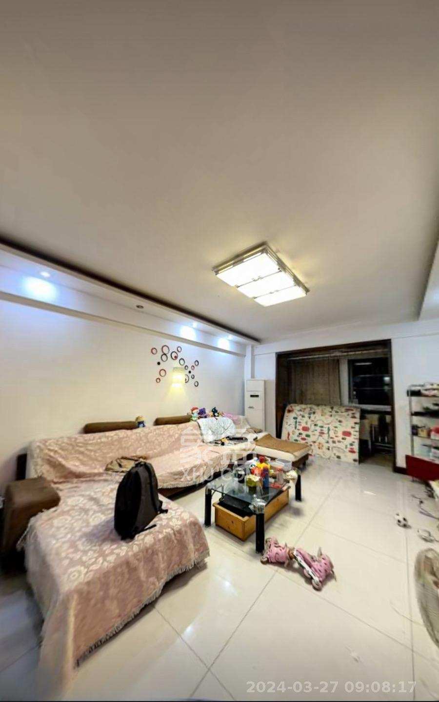 金领家族  3室2厅1卫   1900.00元/月室内图