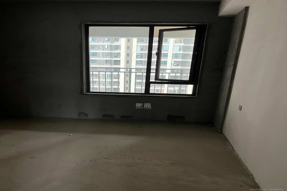 德奥悦东方  4室2厅2卫   1500.00元/月室内图