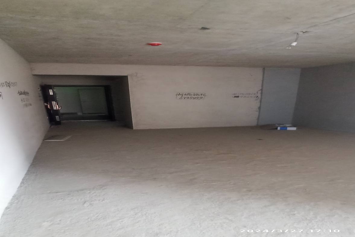 紫旭名园  0室0厅0卫    26.8万客厅