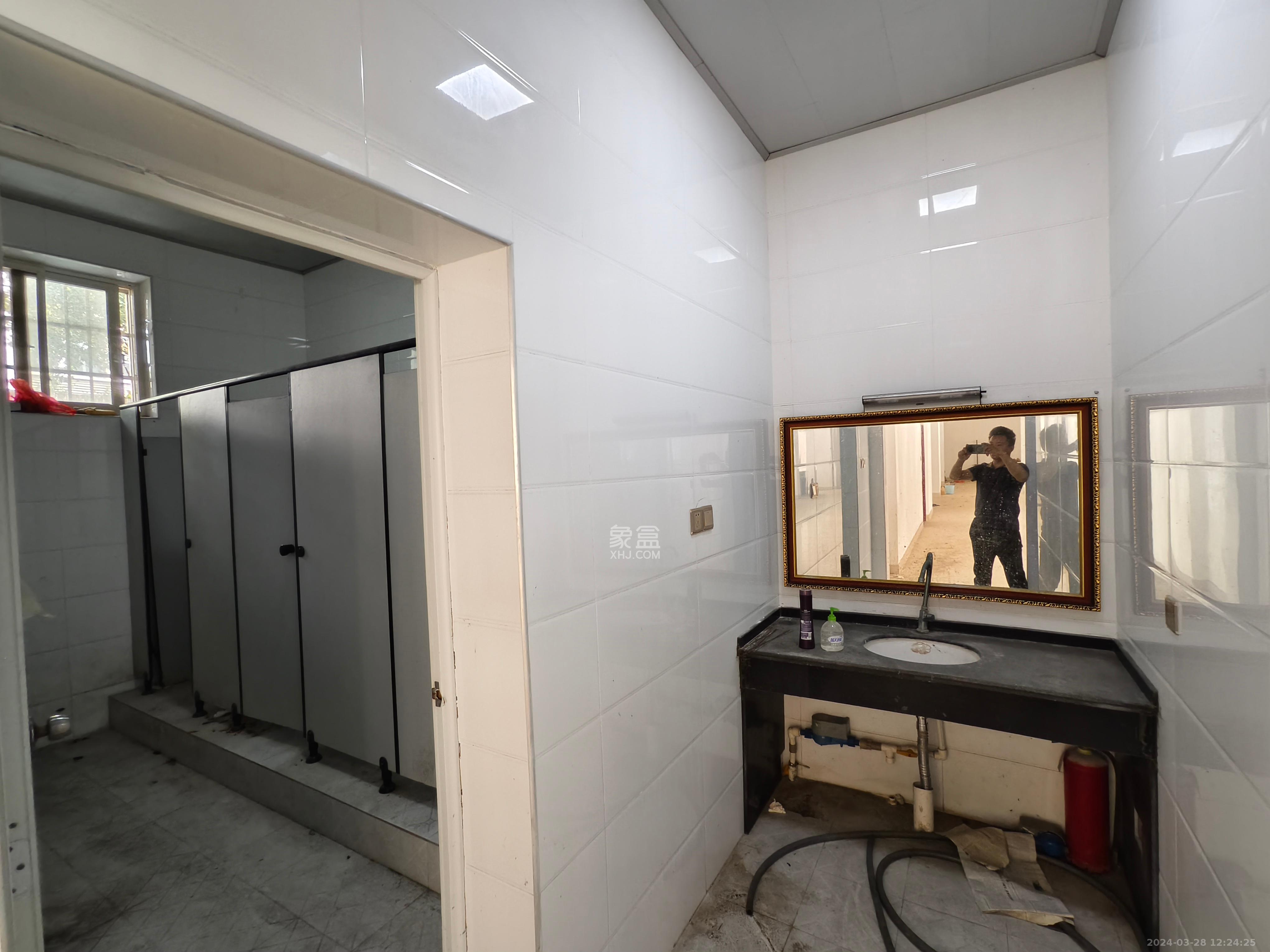 金星佳苑   950.0㎡      120000.0元/月室内图