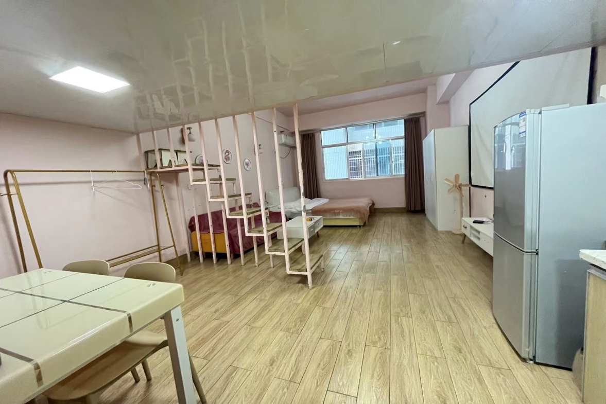 华南城市广场  2室1厅1卫   1700.00元/月小区图