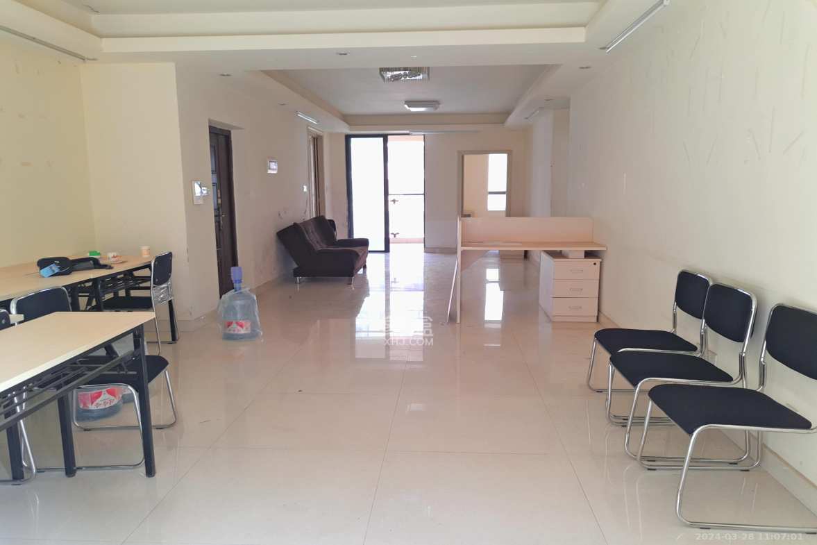 锦湘国际星城三期（锦绣苑）  3室2厅1卫    2600.0元/月室内图