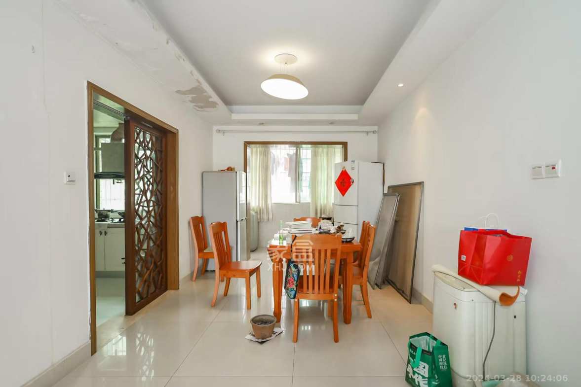 金星景园  4室2厅2卫    2800.0元/月 金星景园  4室2厅2卫    2800.0元/月室内图