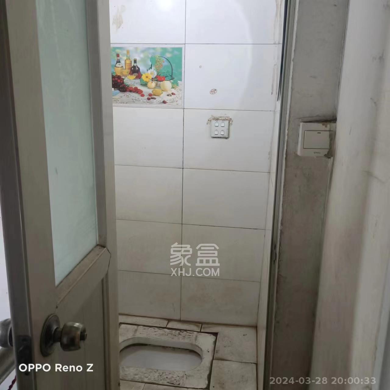 中南汽车世界   22.0㎡      2000.0元/月室内图