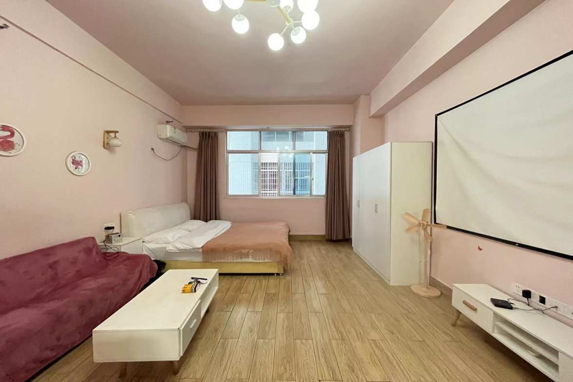 华南城市广场  2室1厅1卫   1700.00元/月小区图