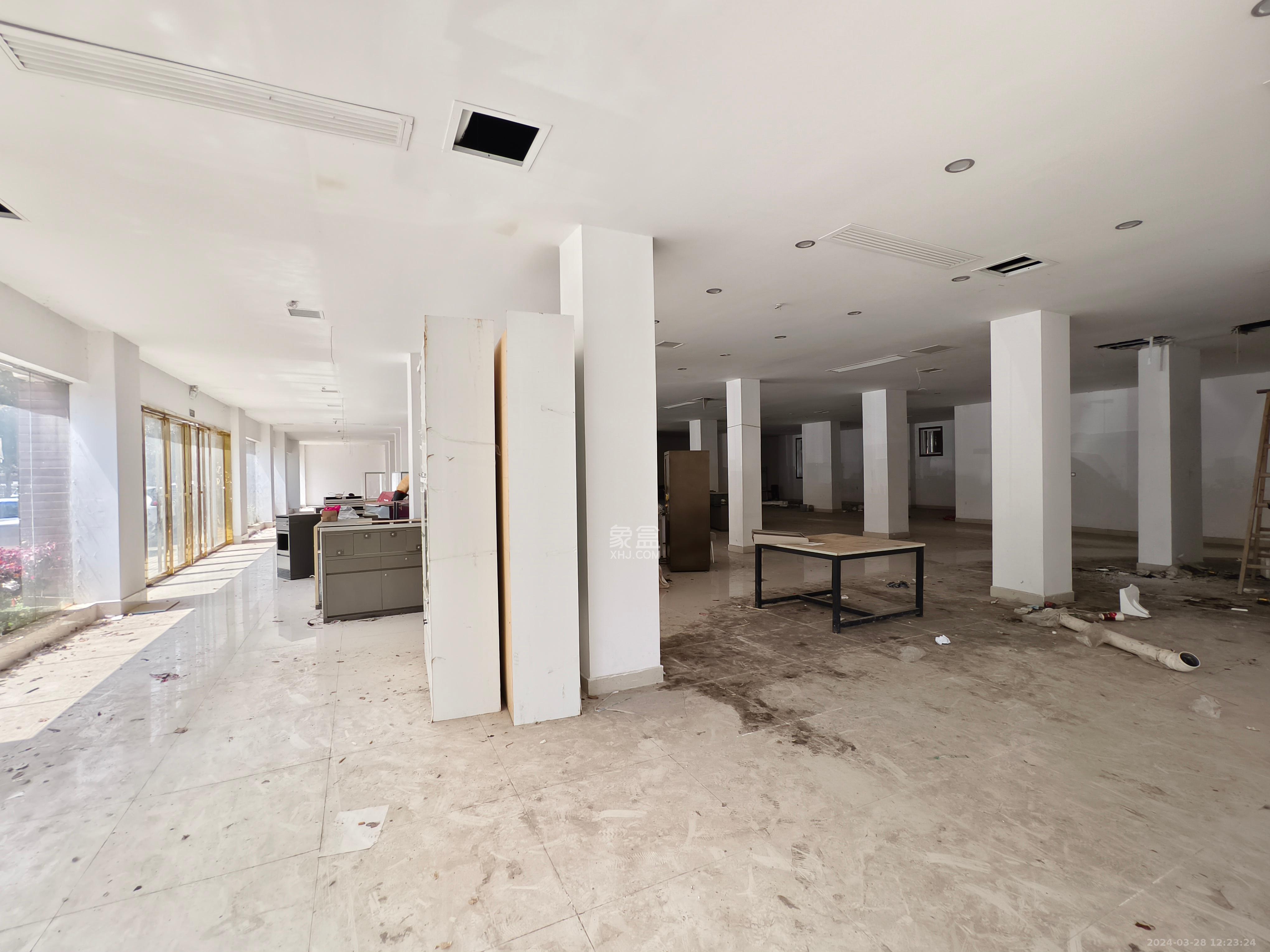 金星佳苑   950.0㎡      120000.0元/月室内图