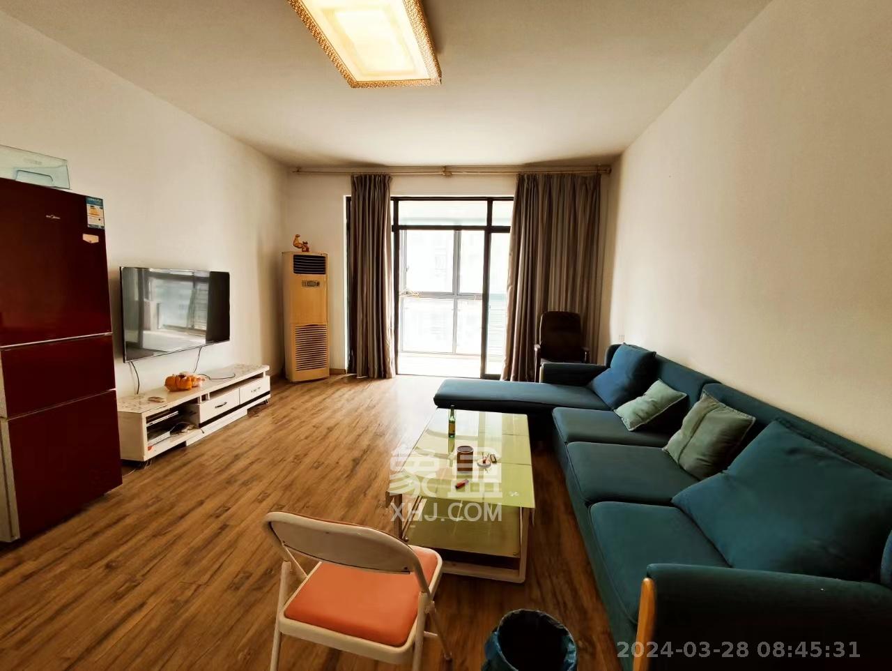 湘江世纪城鸿江苑 3室2厅2卫 2500.0元/月