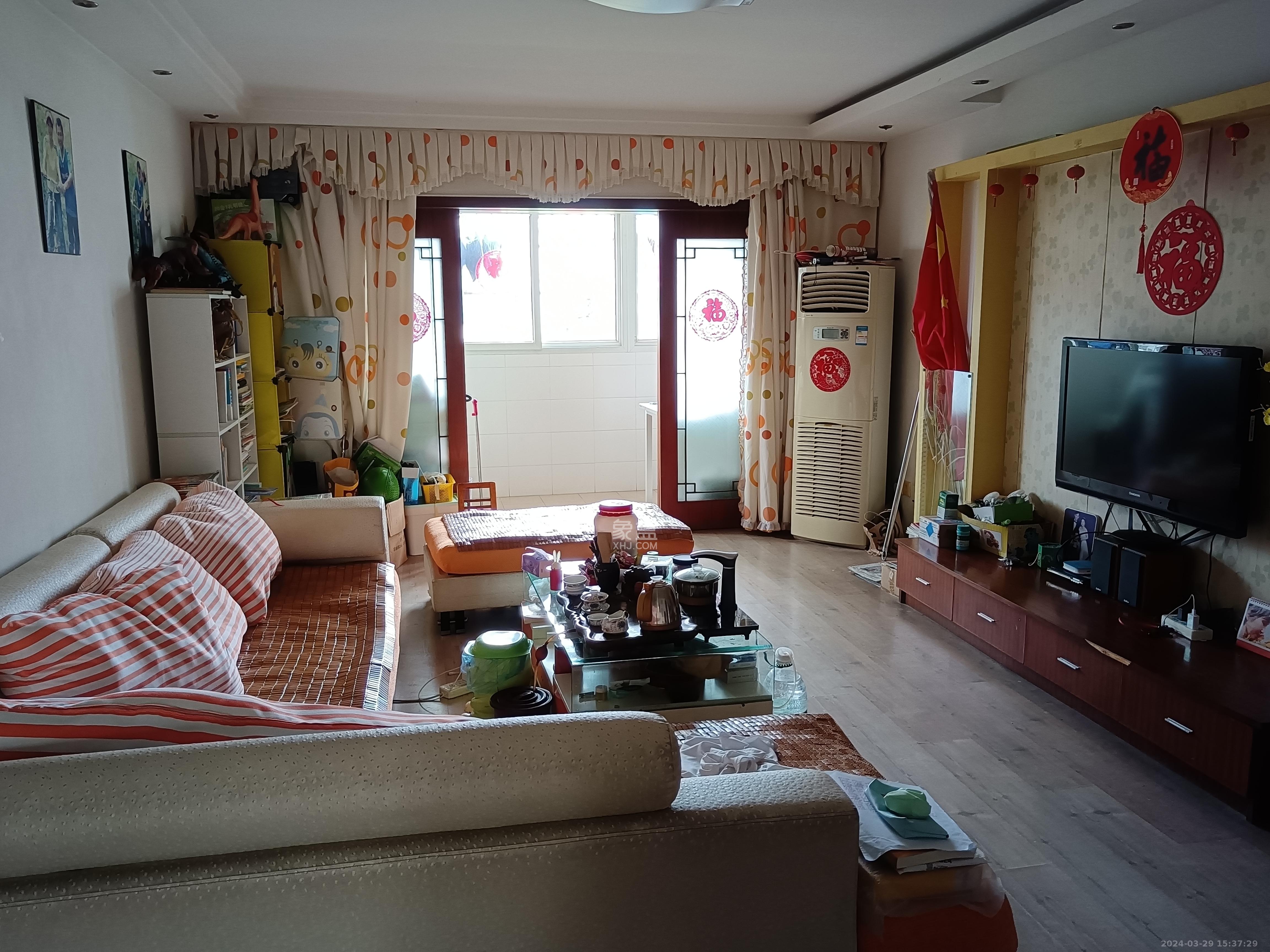 佳园星城  3室2厅1卫    1900.0元/月