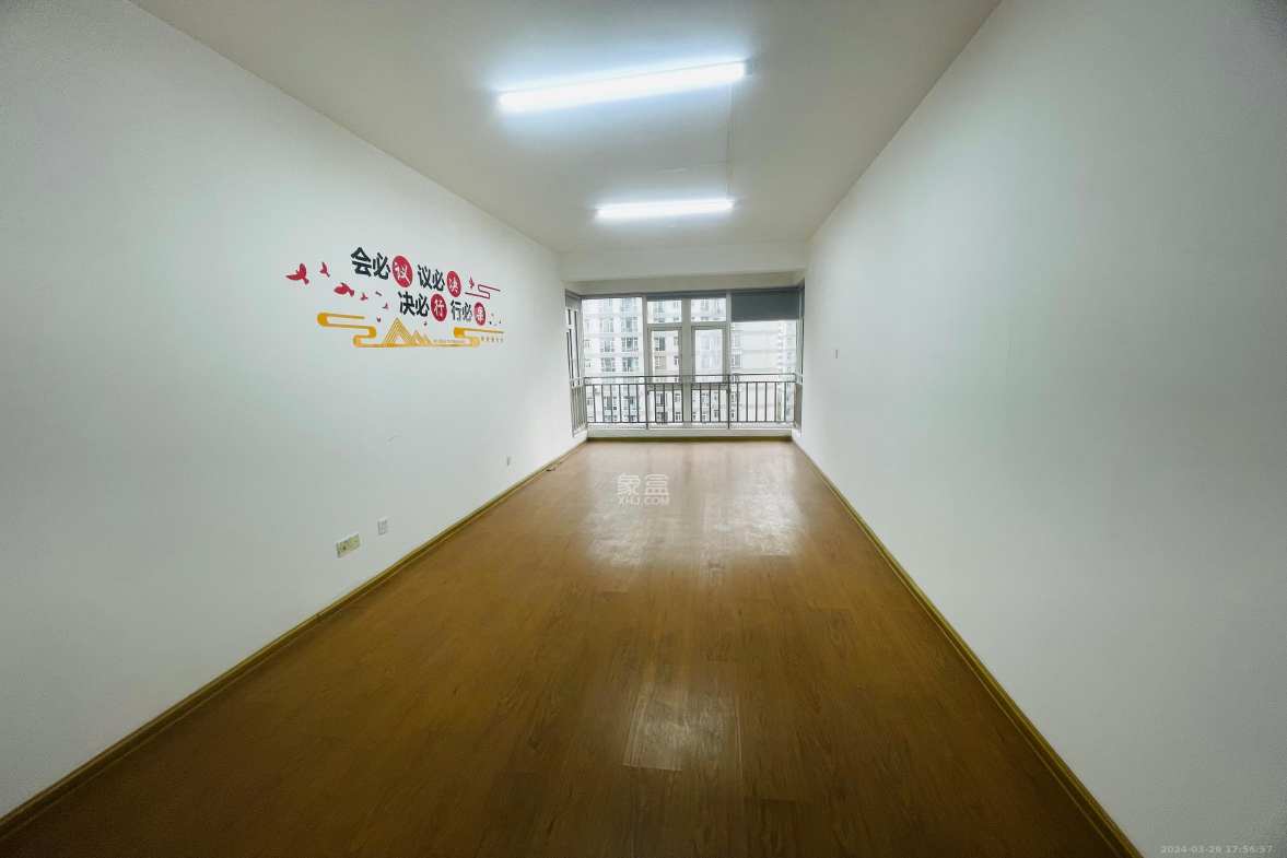 长沙市国土局宿舍（泰来居）  5室2厅2卫   5000.00元/月室内图