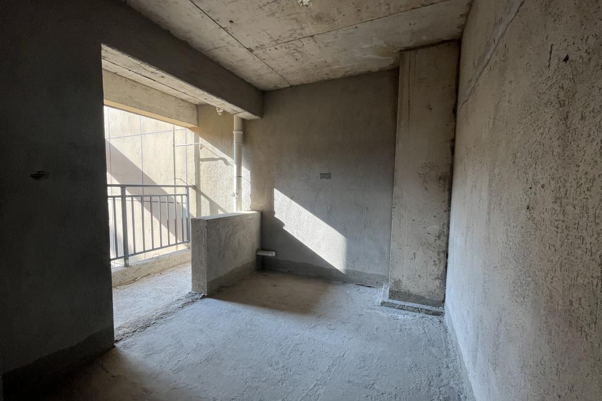 紫旭名园  4室2厅2卫    110.0万客厅