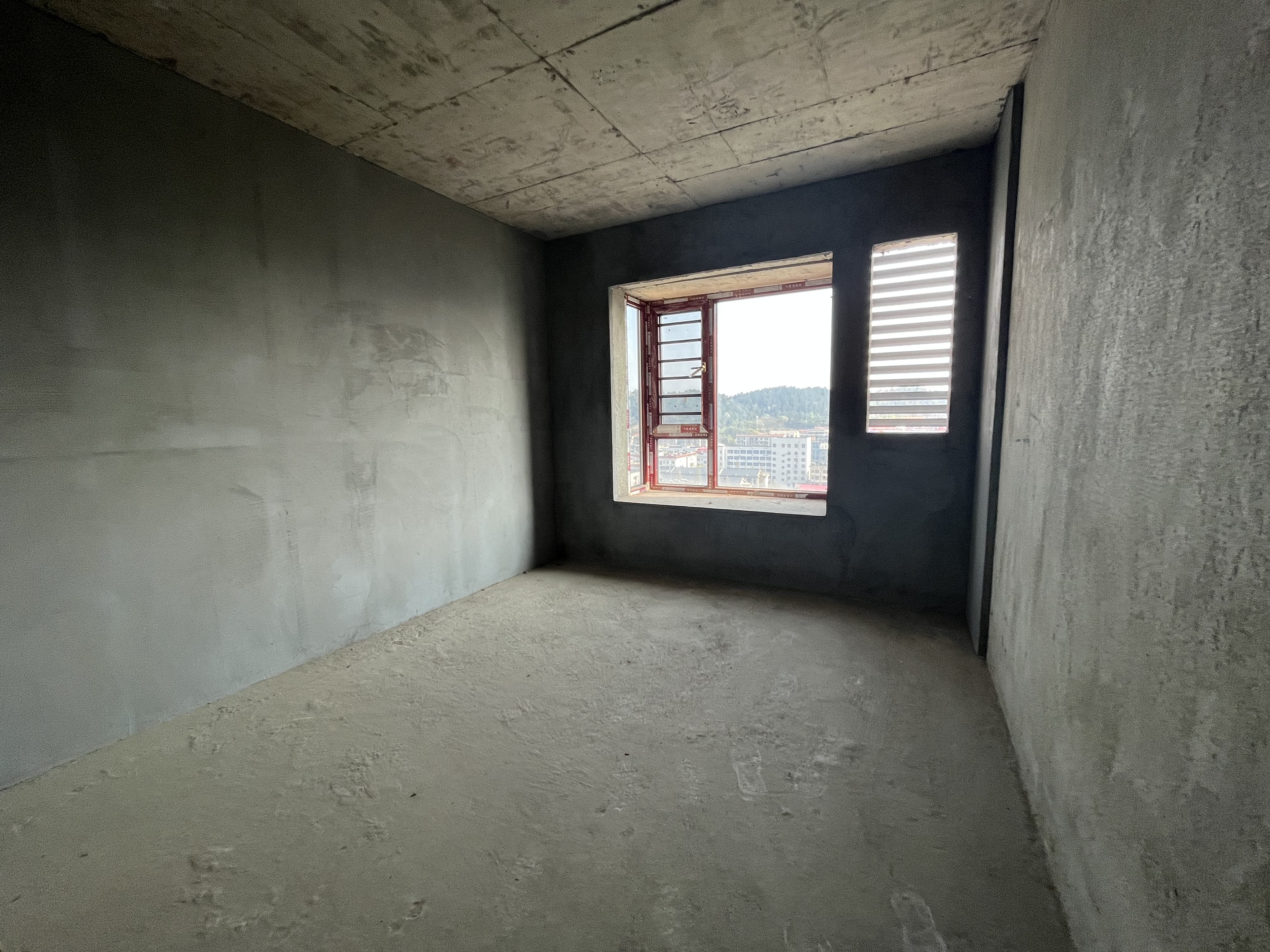 紫旭名园  4室2厅2卫    110.0万