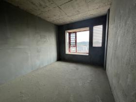 紫旭名园  4室2厅2卫    110.0万