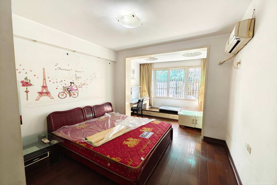 鑫天佳园 3室2厅2卫 2200.0元/月 鑫天佳园 3室2厅2卫 2200.0元/月室内图