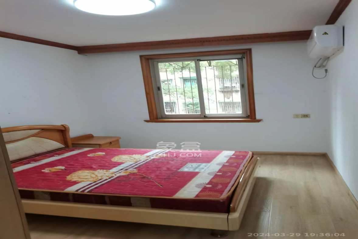 人民新村 2室1厅1卫 2200.0元/月 人民新村 2室1厅1卫 2200.0元/月室内图