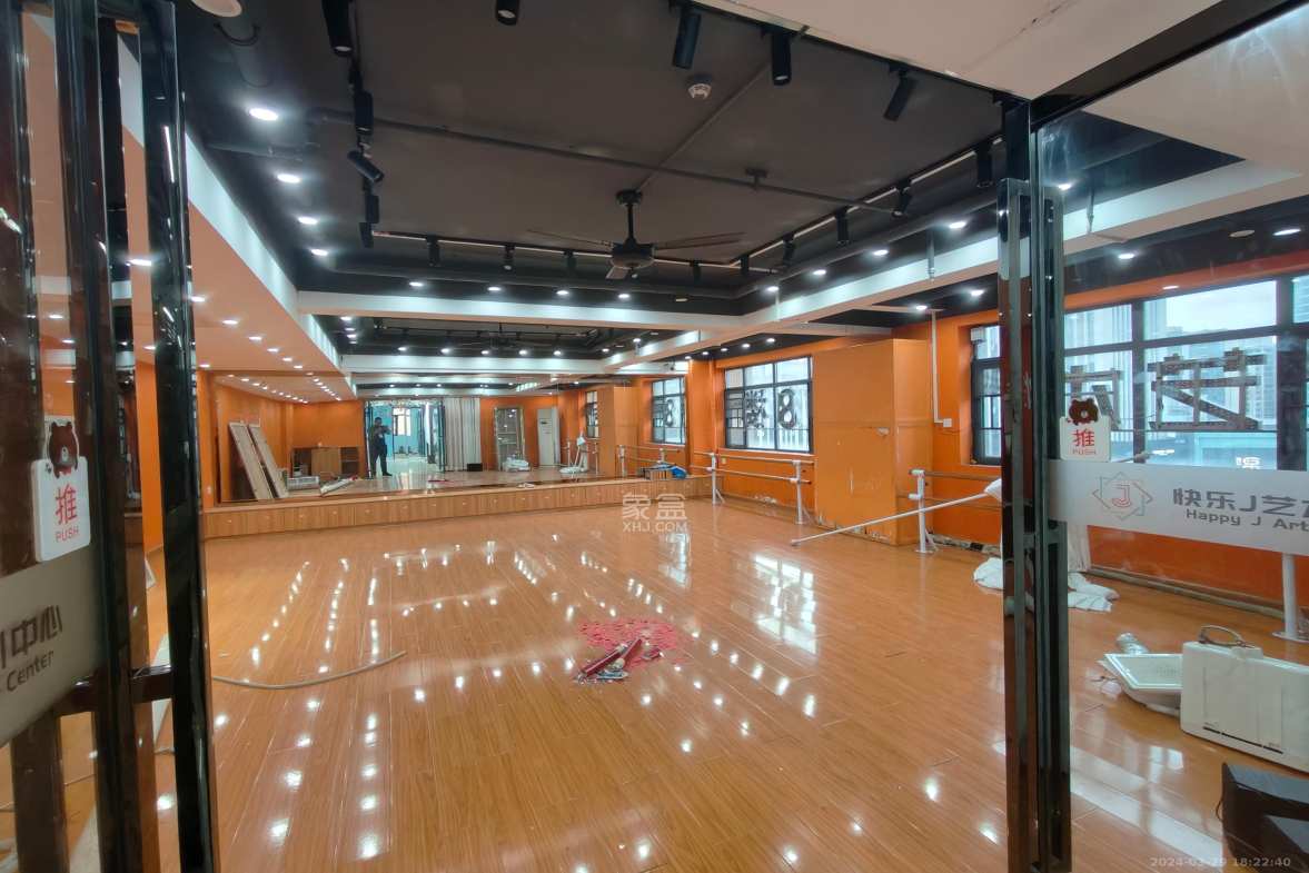 英祥春天  1室1厅1卫    10000.0元/月 英祥春天  1室1厅1卫    10000.0元/月室内图