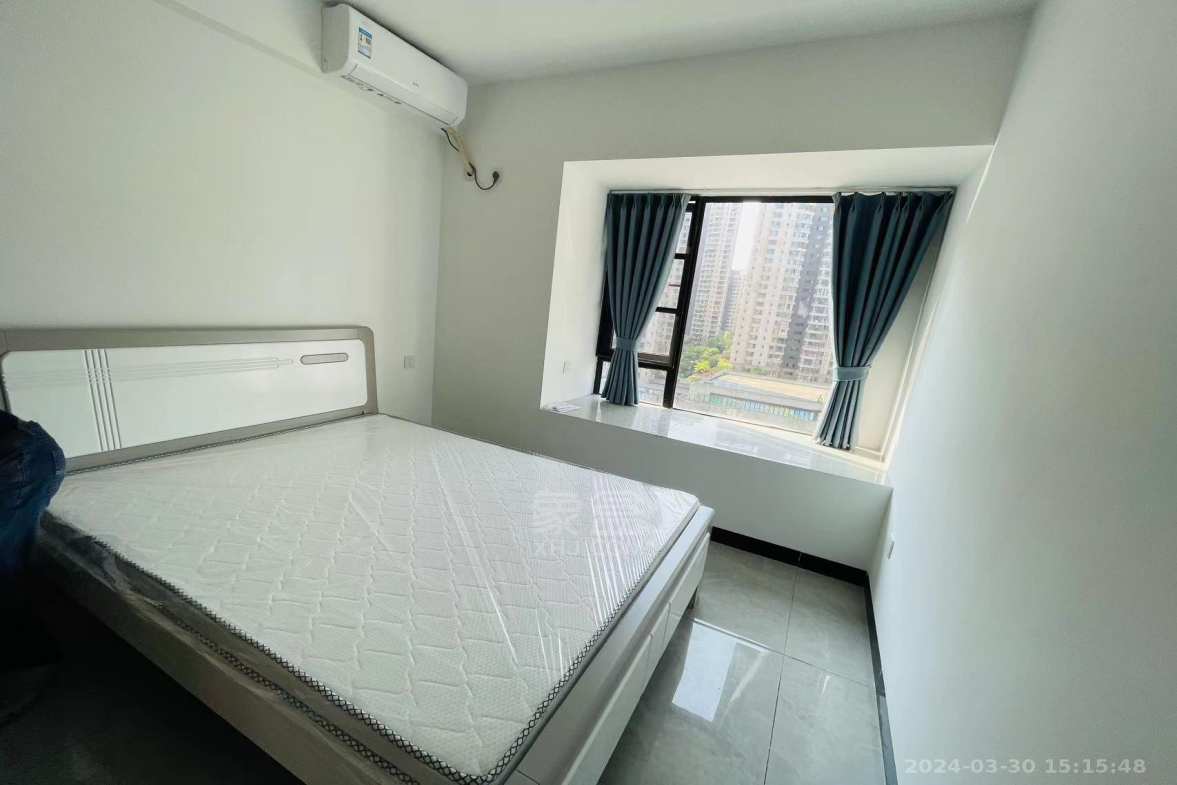 蓝溪谷  3室2厅2卫    2000.0元/月室内图