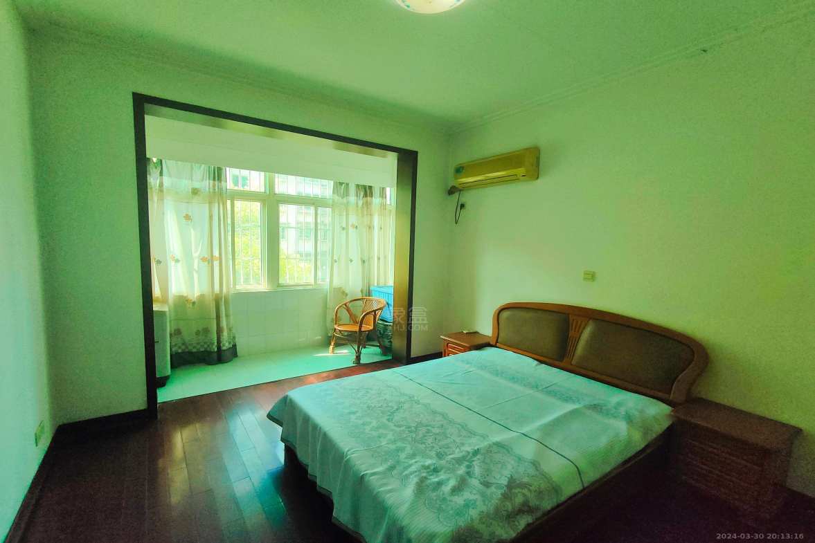 唐人神家园 3室2厅1卫 1100.0元/月 唐人神家园 3室2厅1卫 1100.0元/月室内图