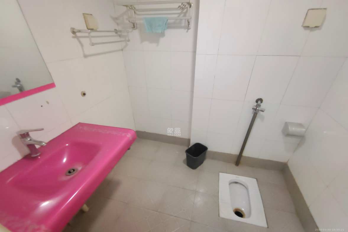 星城旺座  1室1厅1卫    1500.0元/月室内图1