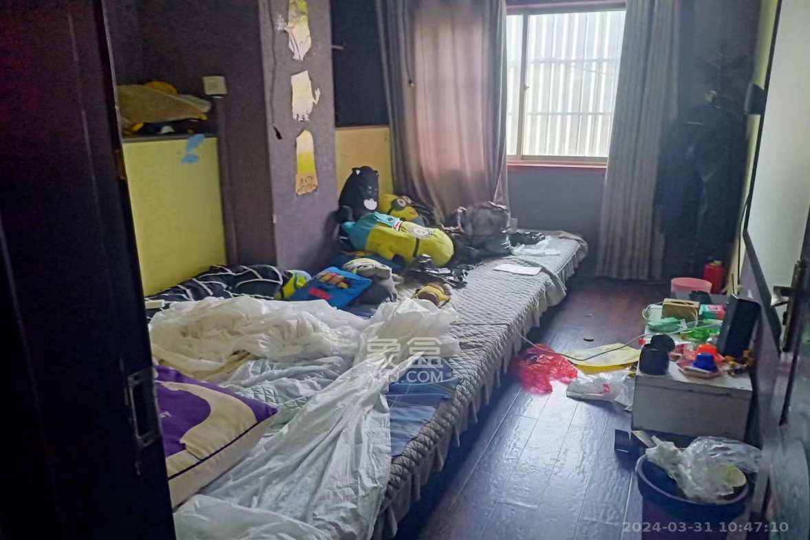 城市生活家  5室2厅2卫    7000.0元/月 城市生活家  5室2厅2卫    7000.0元/月室内图