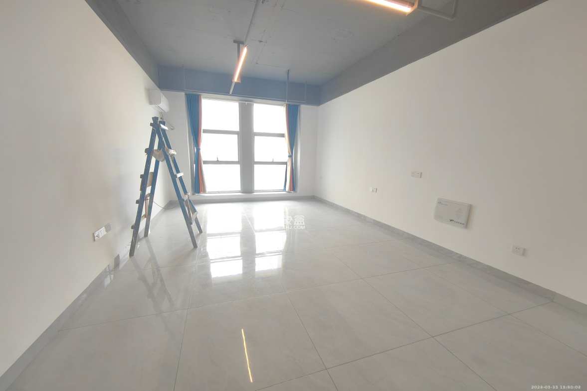 新兴企业中心  1室1厅1卫    760.0元/月室内图1