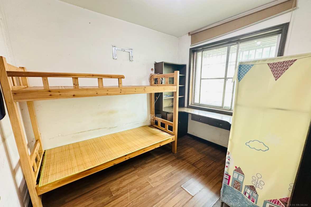 中南汽车世界  3室2厅1卫   1000.00元/月室内图