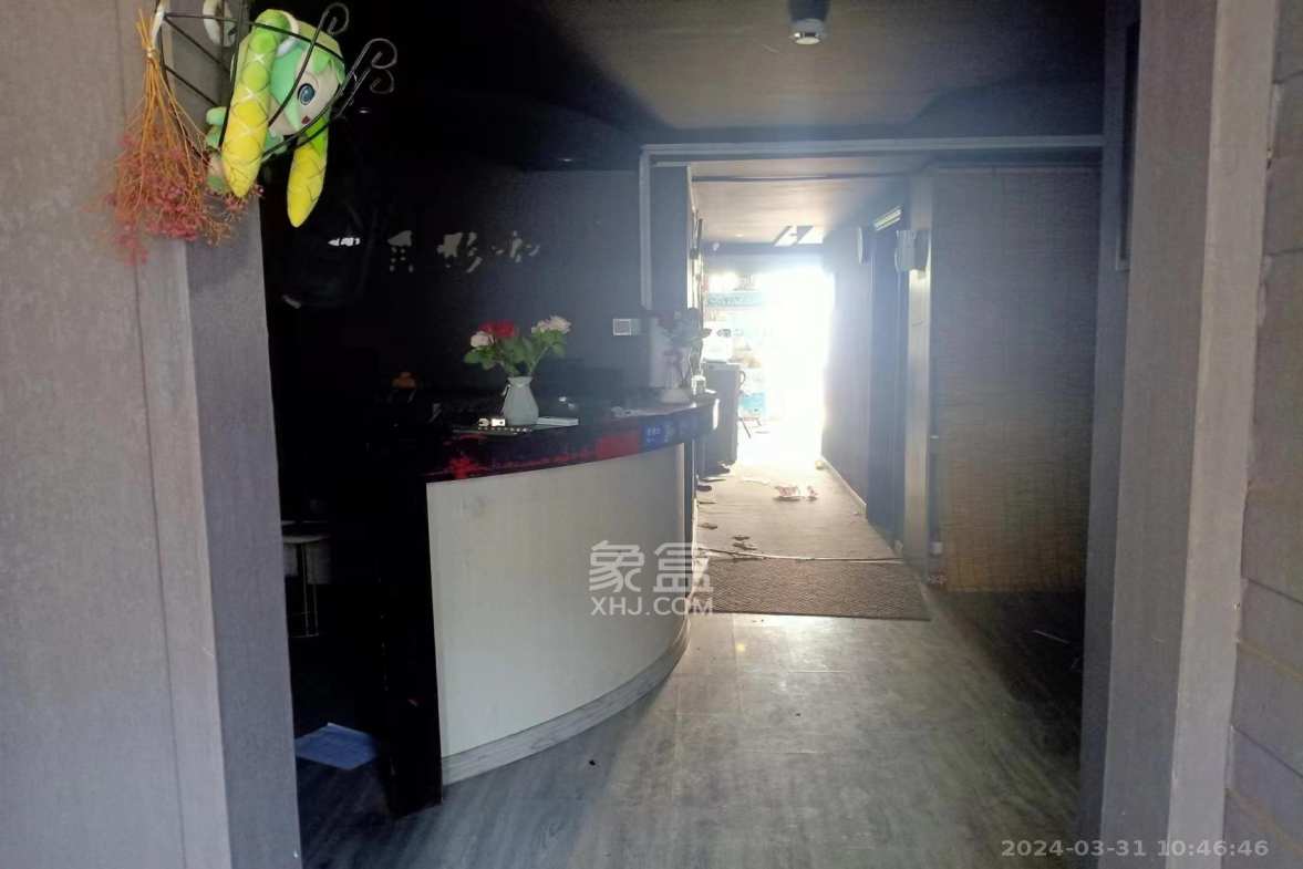 城市生活家  5室2厅2卫    7000.0元/月 城市生活家  5室2厅2卫    7000.0元/月室内图