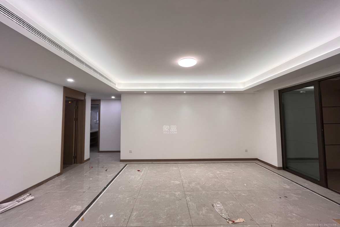 龙湖铂金中心（龙湖春江郦城）  0室0厅0卫   4500.00元/月室内图