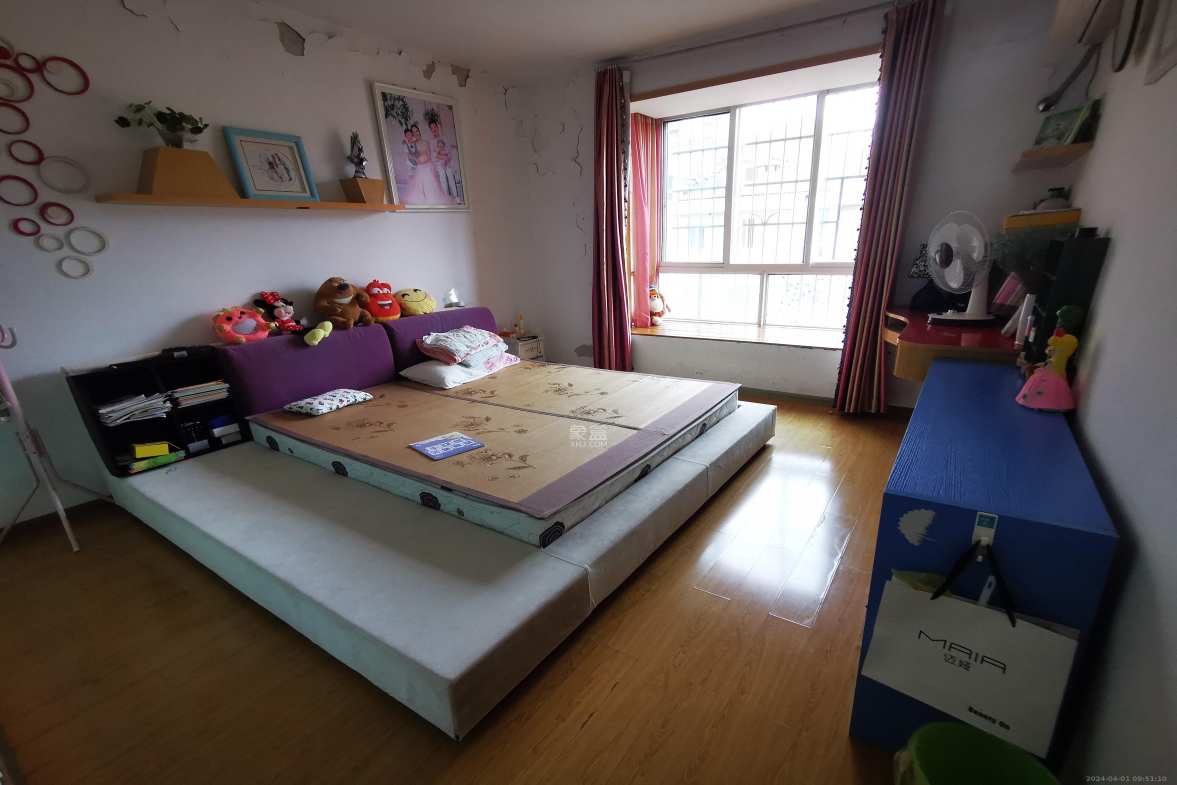 星城国际  3室2厅2卫   1500.00元/月室内图