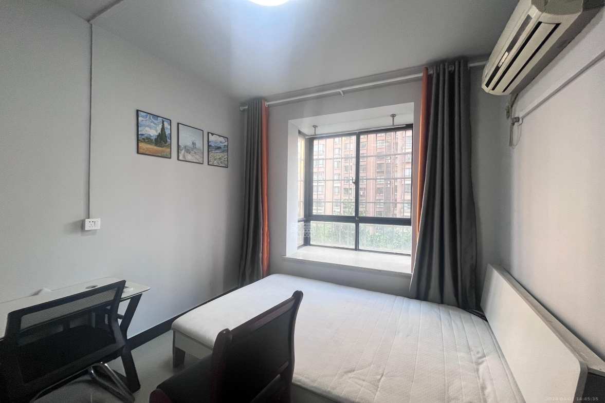 华润凤凰城一期  1室1厅1卫    600.0元/月室内图1