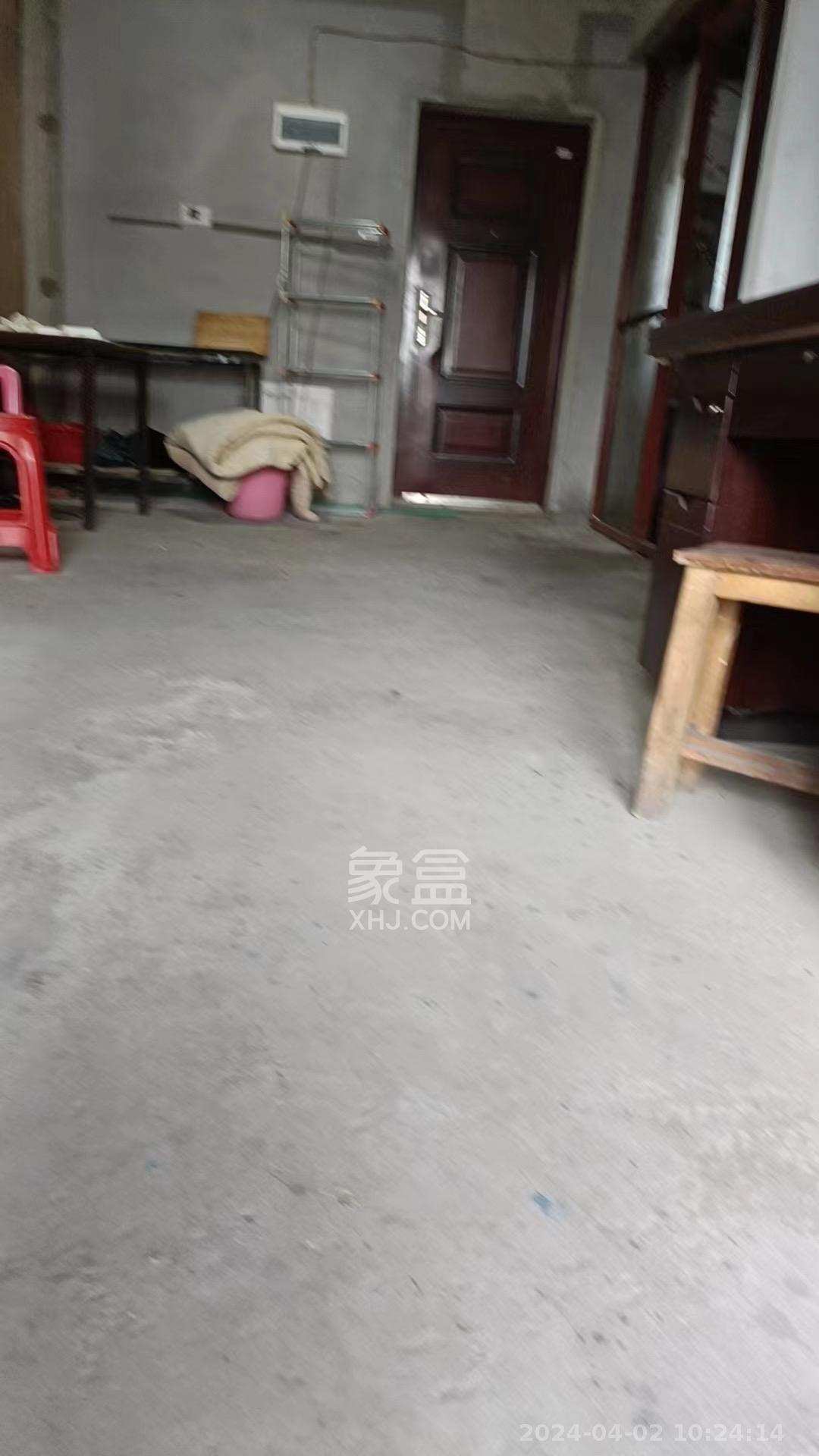 芙蓉万国城MOMA(卓越汇富苑)  3室2厅1卫    1200.0元/月 芙蓉万国城MOMA(卓越汇富苑)  3室2厅1卫    1200.0元/月室内图