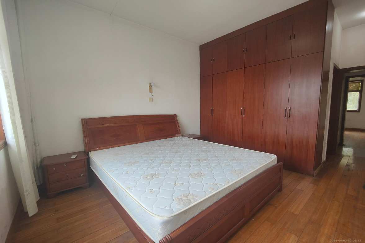 株洲富景园  4室2厅2卫    2200.0元/月室内图