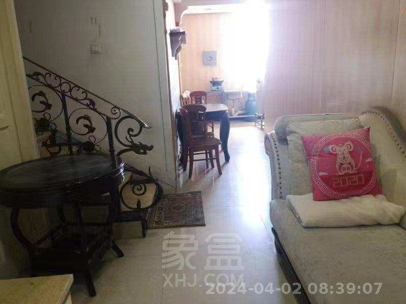 体小综合楼  2室1厅1卫    1100.0元/月 体小综合楼  2室1厅1卫    1100.0元/月室内图