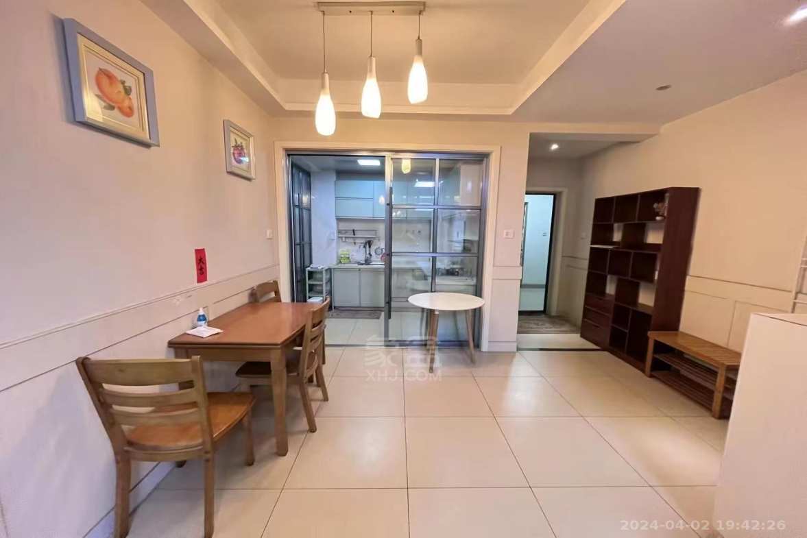 流金岁月-华晨国际 2室1厅1卫 1800.0元/月 流金岁月-华晨国际 2室1厅1卫 1800.0元/月室内图