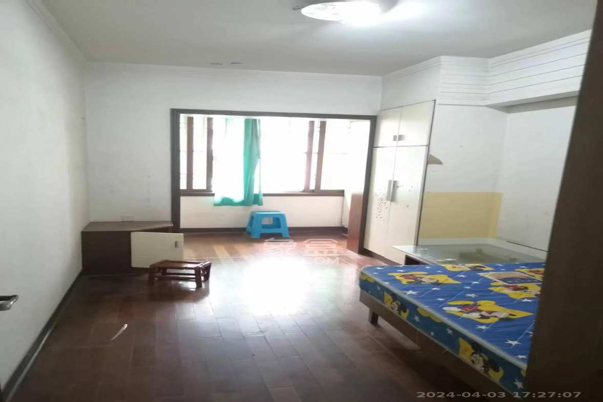 桔园小区1-8片  4室2厅1卫    1800.0元/月室内图