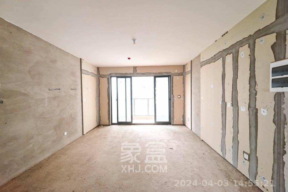 天翼花园（中国电信单位房）  4室2厅2卫   2100.00元/月室内图