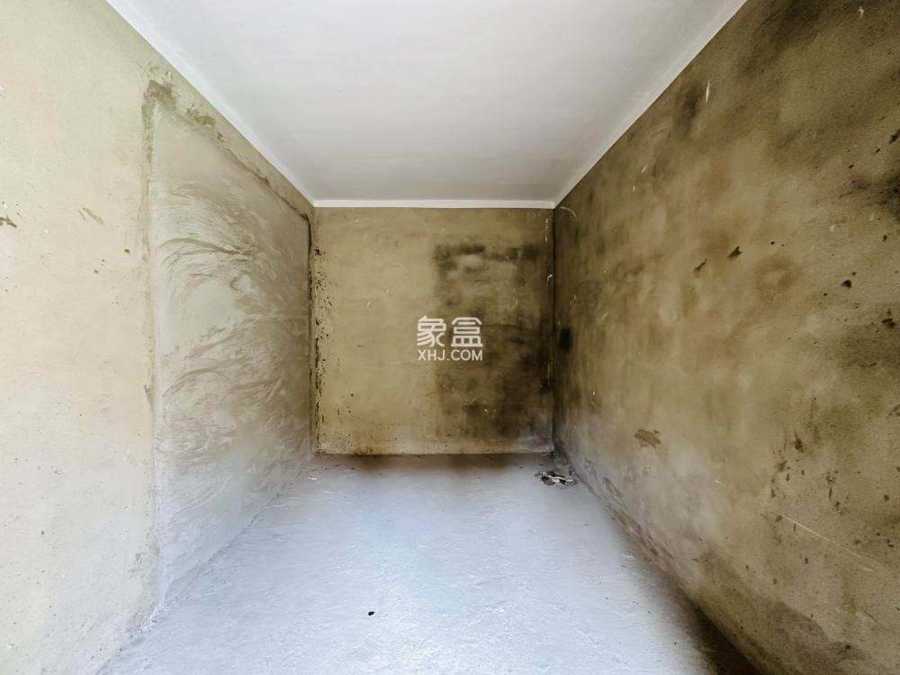 绿地雅典郡  4室2厅2卫    130.0万室内图1