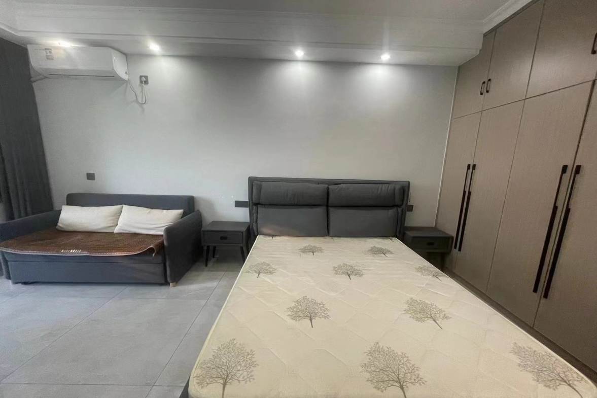 金河湾1881  1室1厅1卫   35.00万客厅