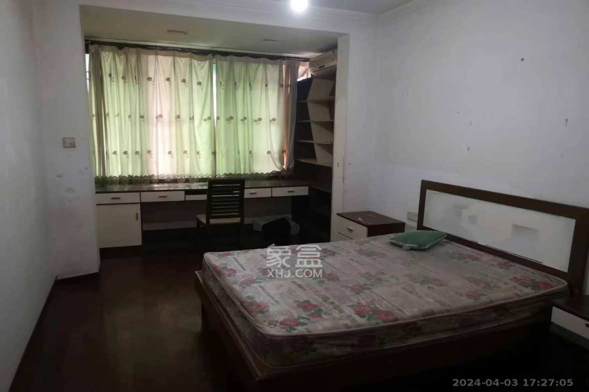 桔园小区1-8片  4室2厅1卫    1800.0元/月室内图