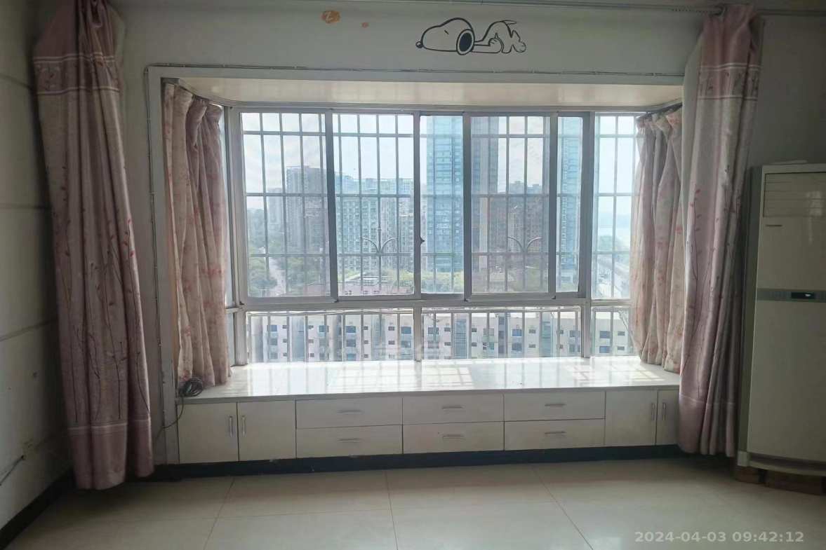 佳诚数码  3室2厅2卫    1800.0元/月室内图