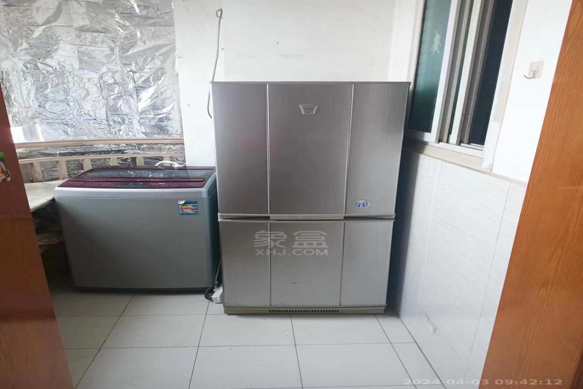 佳诚数码  3室2厅2卫    1800.0元/月室内图