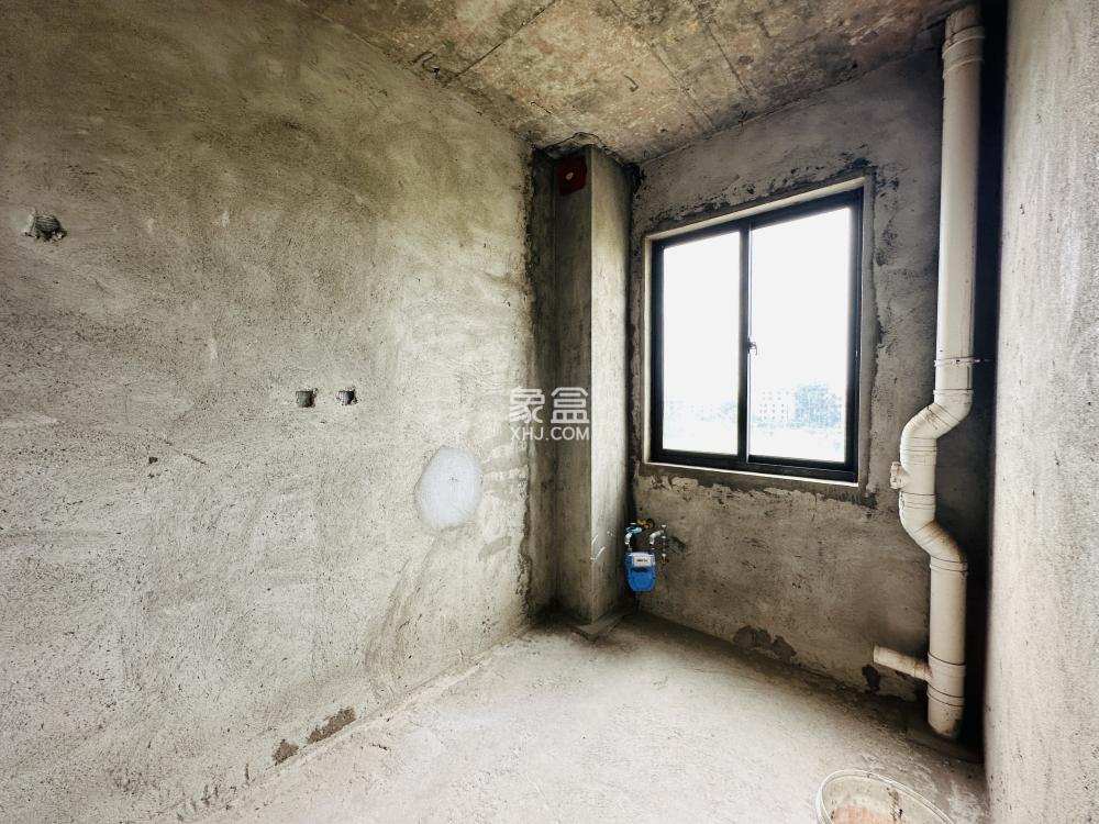 绿地雅典郡  4室2厅2卫    130.0万室内图