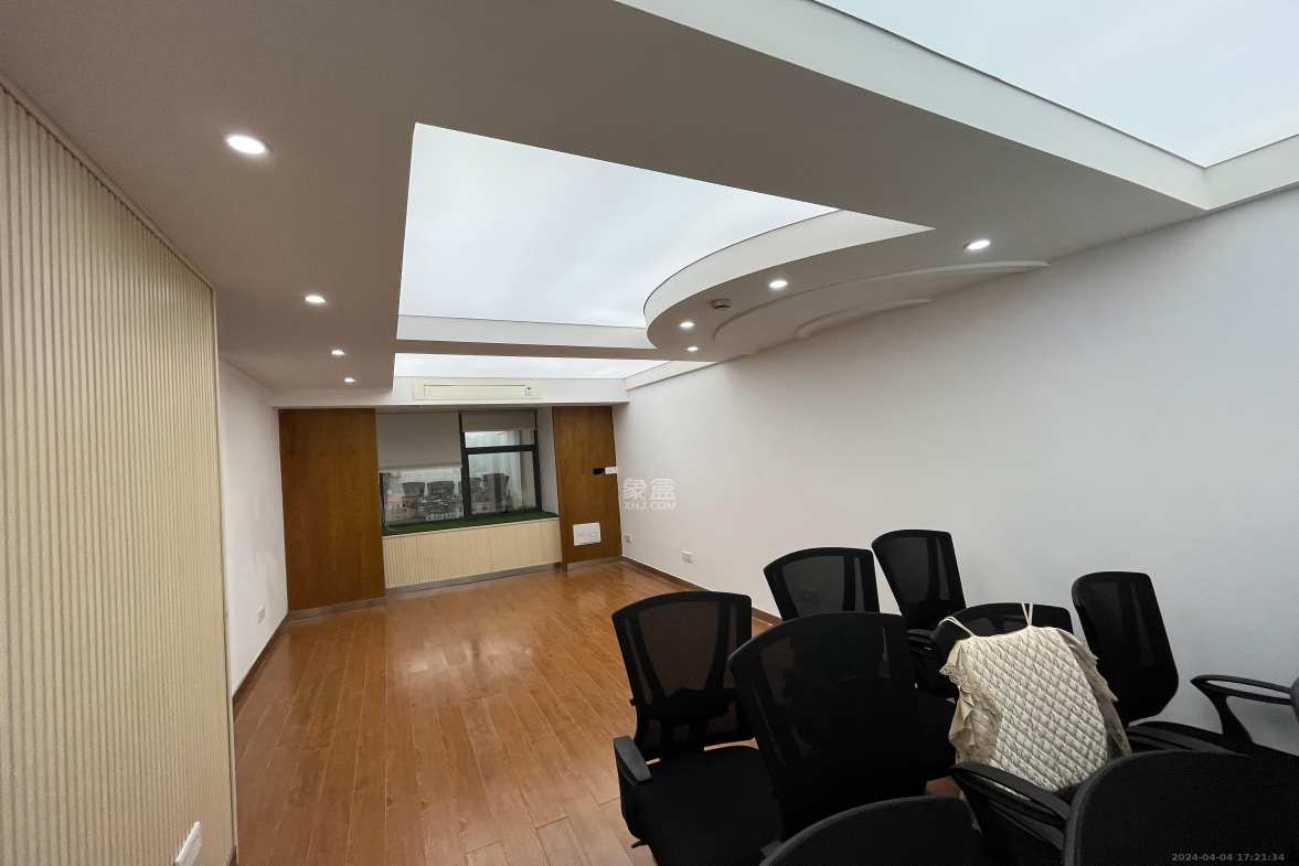 蓝湾国际广场  1室1厅1卫    12000.0元/月户型图