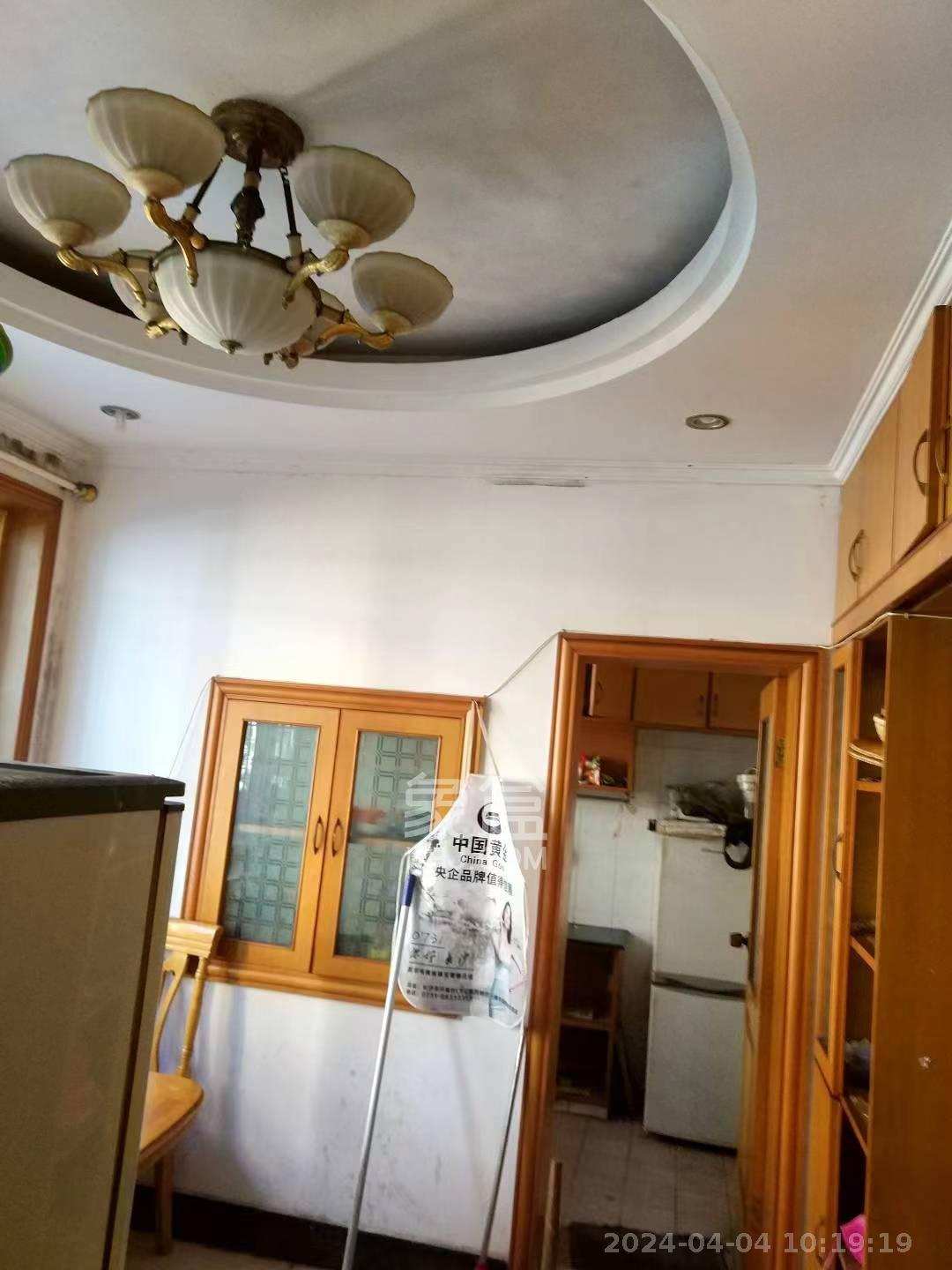 东风二村社区房 3室2厅2卫 3000.0元/月 东风二村社区房 3室2厅2卫 3000.0元/月室内图