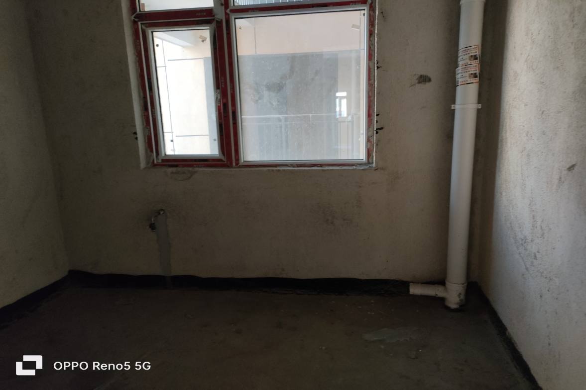 三星华厦 3室2厅2卫 82.8万 三星华厦 3室2厅2卫 82.8万客厅